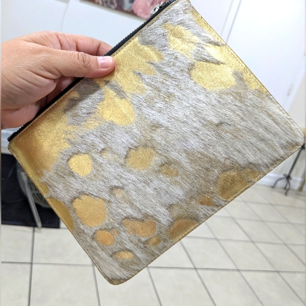 SALE! PUNTO FIBBIA Genuine Leather Clutch